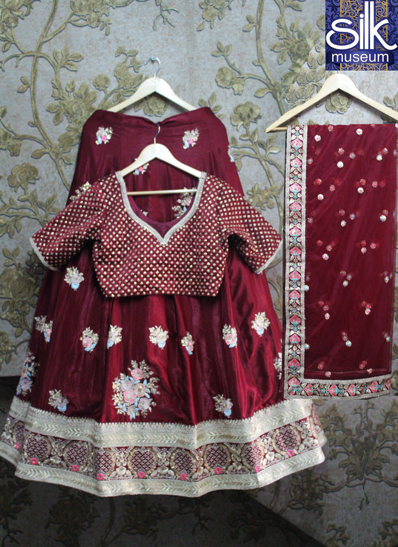 12446 Eye Catchy Maroon Color Moss Velvet Designer Party Wear Lehenga Choli