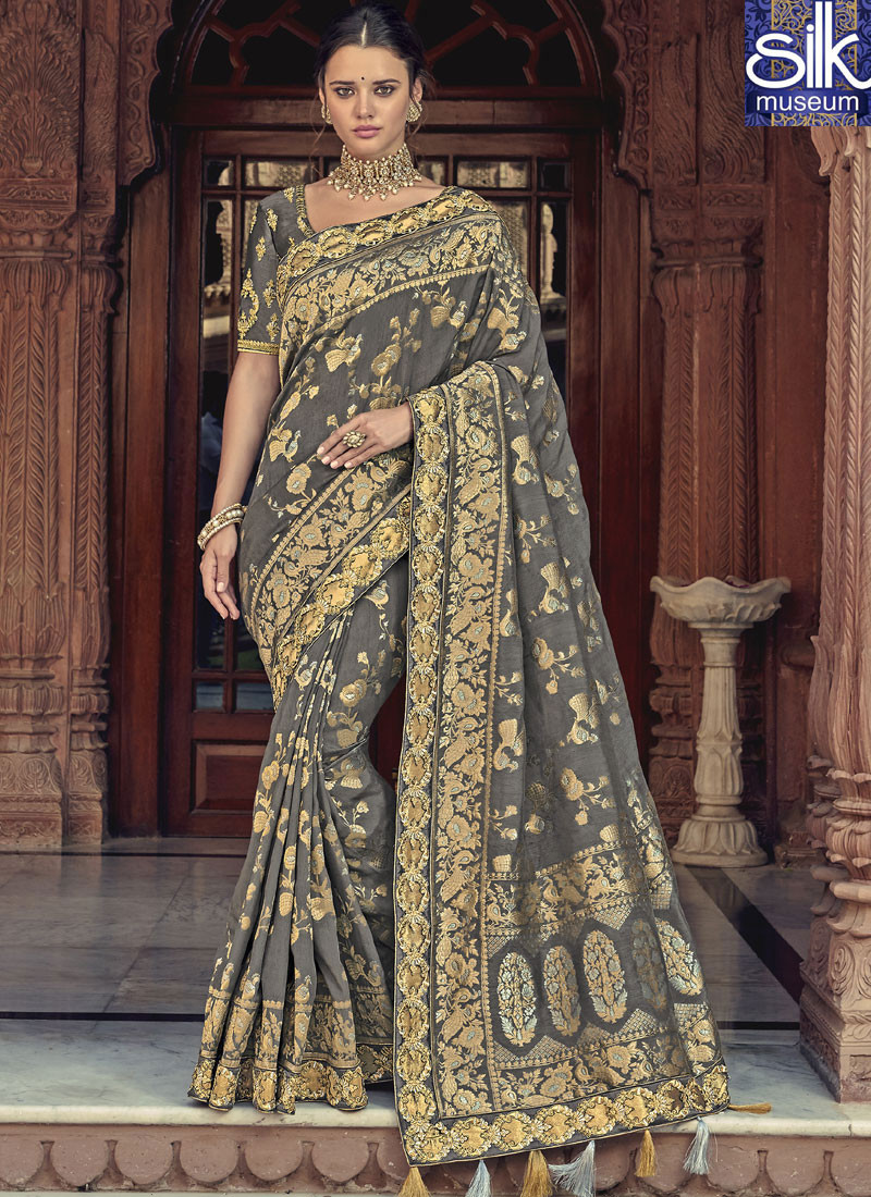 14038 Wonderful Grey Color Silk Fabric New Designer Traditional Party Wear Saree
