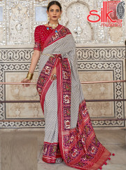 Red Patola Silk Sarees With Diamond & Sp