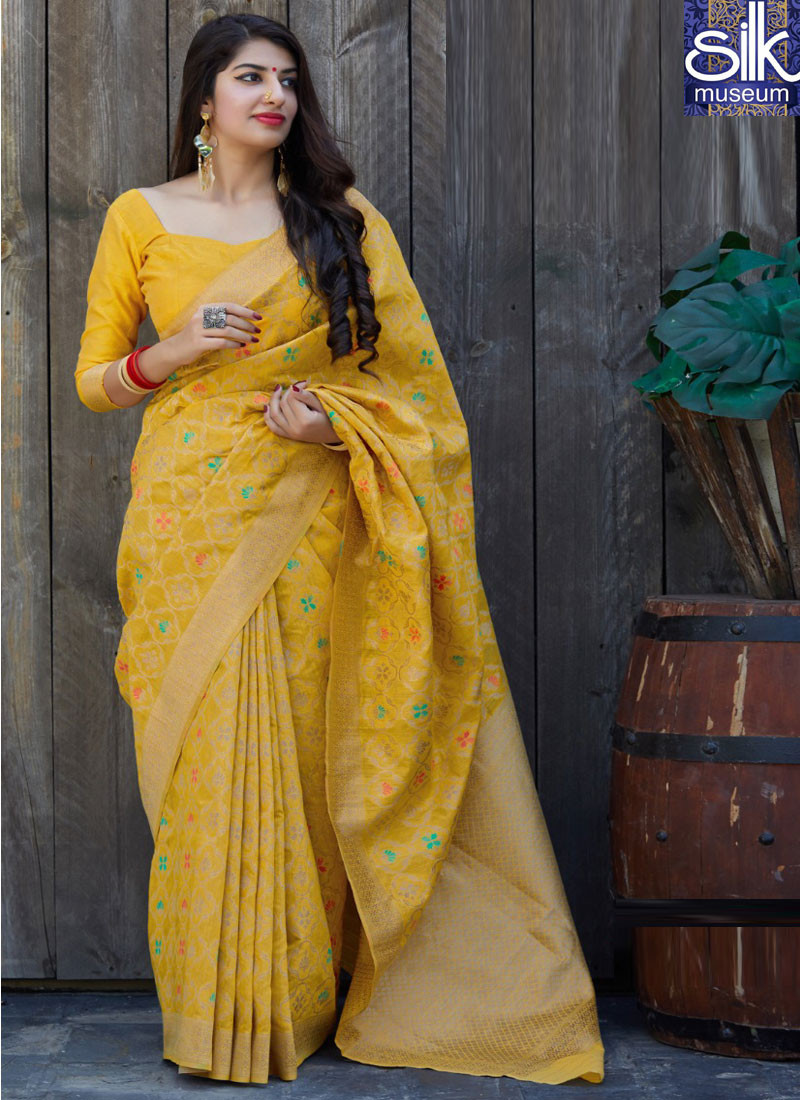 Yellow Color Trendy Silk Weaving Saree