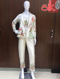 White Pent Jacket Dress With Embroidery Work